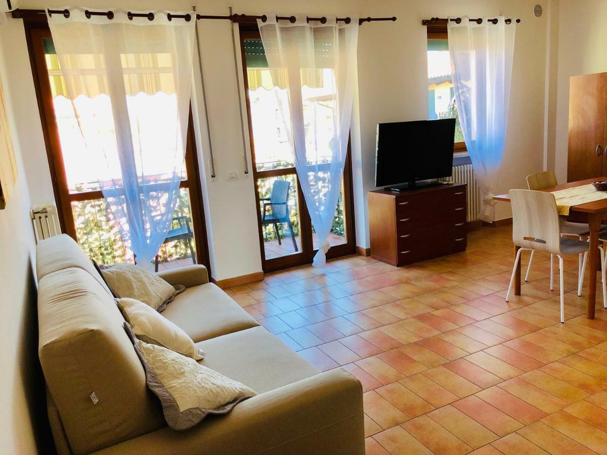 Appartamento Peschiera - Zona Ospedale Pederzoli Peschiera del Garda Buitenkant foto