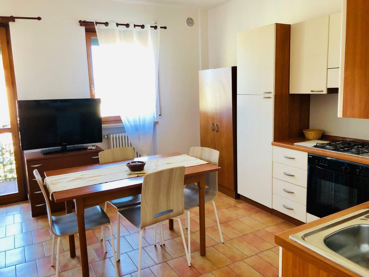 Appartamento Peschiera - Zona Ospedale Pederzoli Peschiera del Garda Buitenkant foto