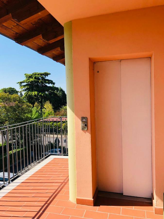 Appartamento Peschiera - Zona Ospedale Pederzoli Peschiera del Garda Buitenkant foto