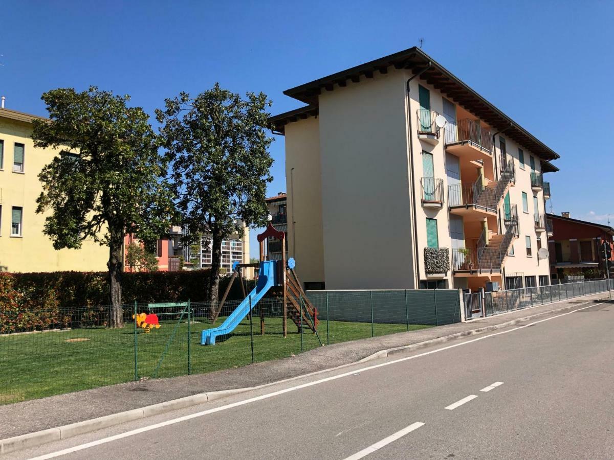 Appartamento Peschiera - Zona Ospedale Pederzoli Peschiera del Garda Buitenkant foto