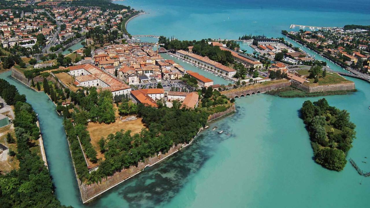 Appartamento Peschiera - Zona Ospedale Pederzoli Peschiera del Garda Buitenkant foto
